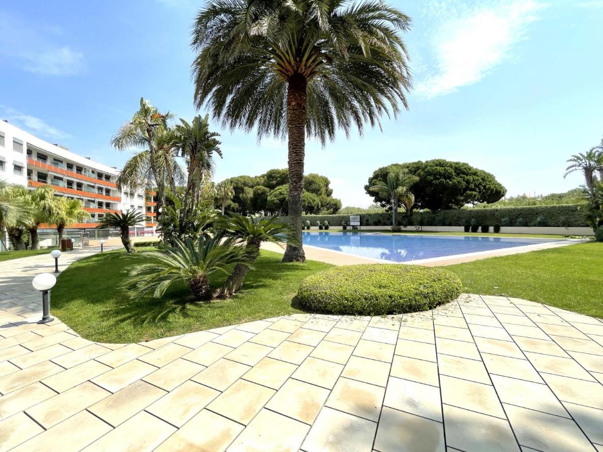 Luxurycambrils Resort&Spa Exterior foto