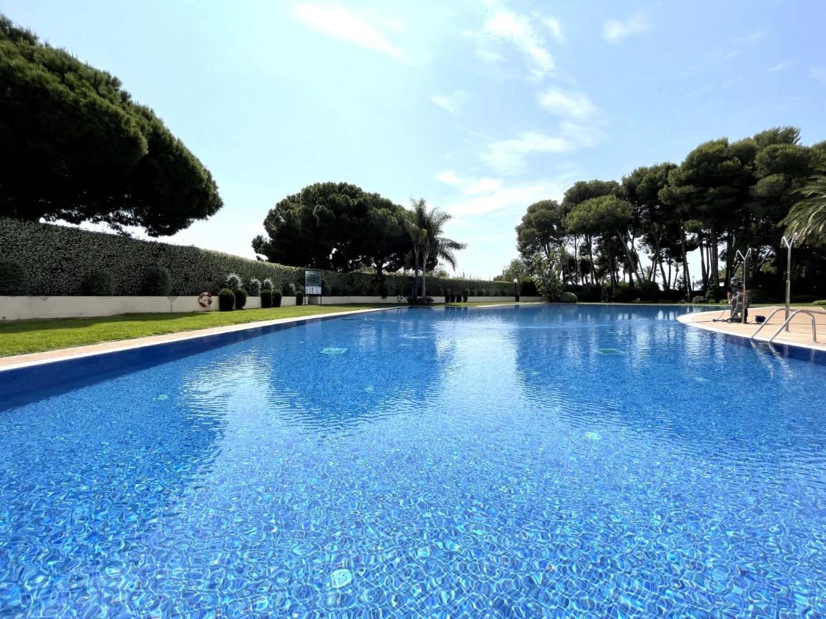 Luxurycambrils Resort&Spa Exterior foto